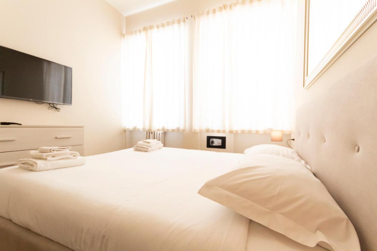 Via Torino Apartment 2 Милан Экстерьер фото
